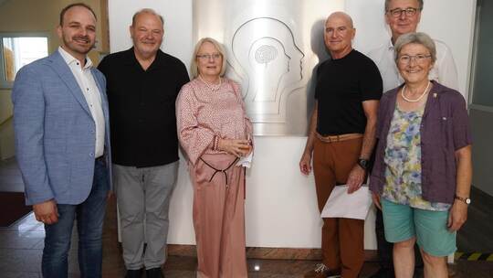 CDU-Landtagskandidat Andreas Renner, Künstler René Dantes, Sibylle Ahlbrecht von der deutschen Vereinigung für Gestalttherapie,