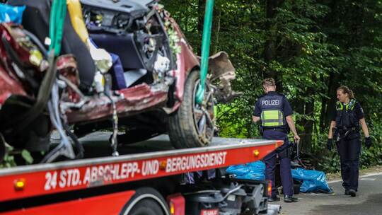Vier junge Menschen sterben bei Autounfall