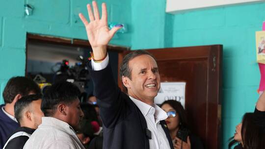 Bolivien: Stichwahl zwischen zwei Oppositionskandidaten