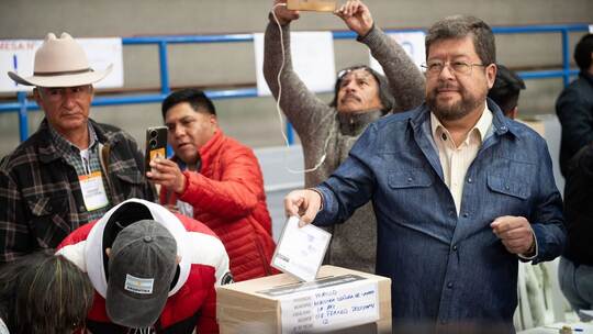Bolivien: Stichwahl zwischen zwei Oppositionskandidaten
