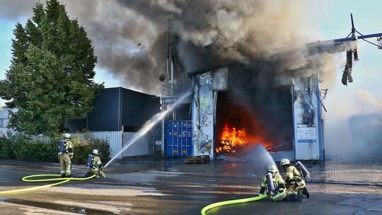 Verdacht auf Brandstiftung nach Brand mit Millionenschaden