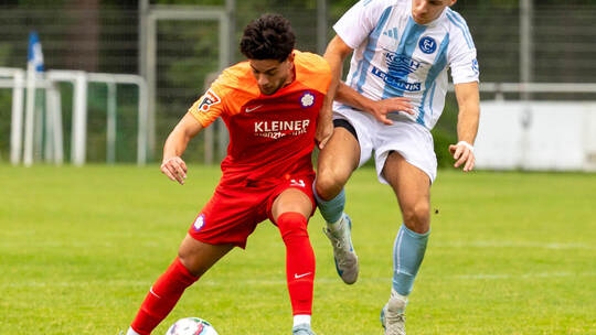 Nöttingens Rafail Savvidis (links) ist nach Verletzungspause wieder im Training, gegen Mannheim ist er laut Trainer aber keine O