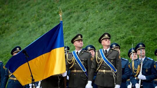 Ukraine begeht Tag der Nationalflagge