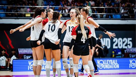 Volleyball WM Frauen in Thailand - Deutschland - Kenia