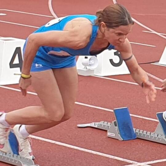 Start frei für Corinna Jungnickel über die 100 Meter.