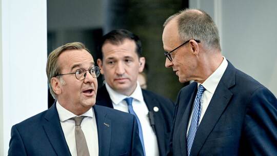 Pressekonferenz nach Kabinettssitzung im Bendlerblock