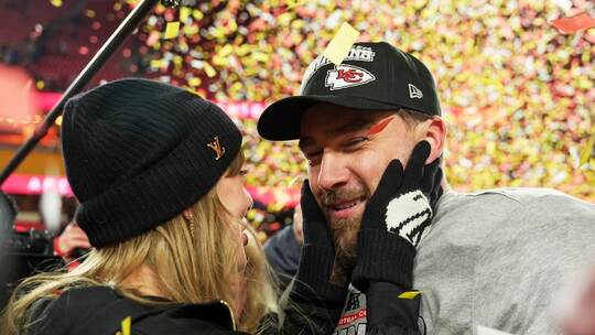 Taylor Swift und Travis Kelce Taylor Swift und Travis Kelce