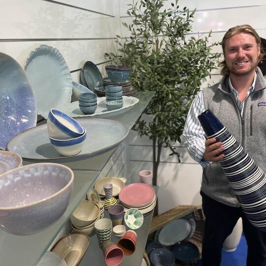 „Casa Lourenço“: So heißt der Pop-up-Store, der ab kommendem Montag auf einer Etage des ehemaligen „Photo Planet“ Keramik aus Po