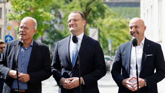 Klausurabschluss der Fraktionsvorstände CDU/CSU und SPD Klausurabschluss der Fraktionsvorstände CDU/CSU und SPD