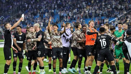 Hamburger SV - FC St. Pauli Hamburger SV - FC St. Pauli