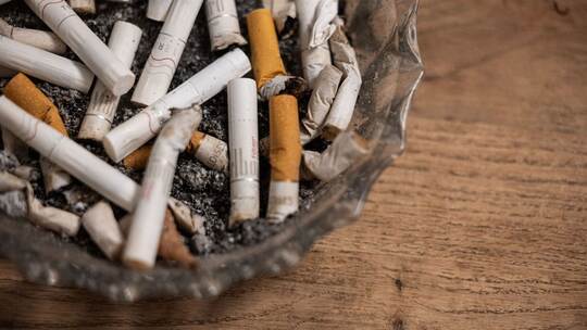 Aschenbecher - Zigaretten