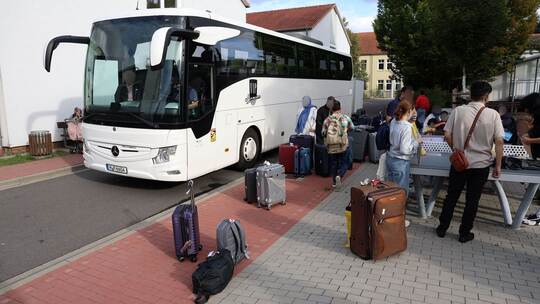 Ankunft von Afghanen mit Aufnahmezustand