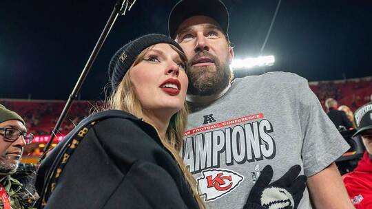 Taylor Swift und Travis Kelce Taylor Swift und Travis Kelce
