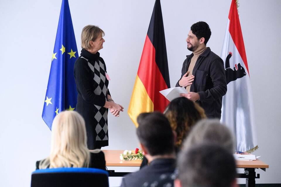Zentrale Einbürgerungsstelle Berlin Zentrale Einbürgerungsstelle Berlin