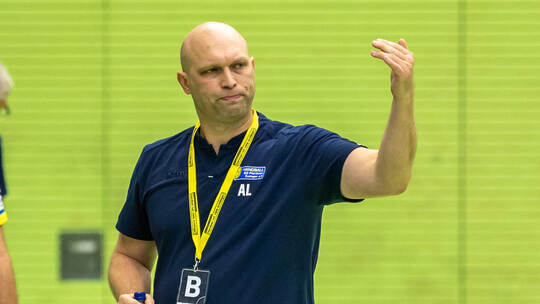 Hatte in der zweiten Halbzeit einiges zu sagen und anzuzeigen: SG-Trainer Alexander Lipps.