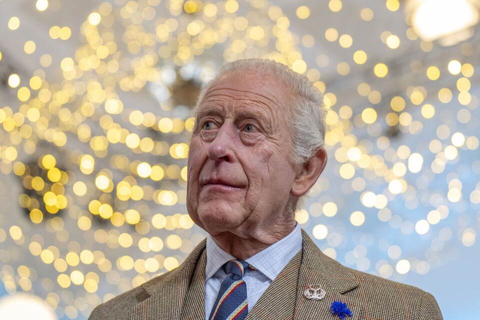 König Charles III. König Charles III.