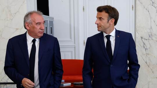 Francois Bayrou und Emmanuel Macron