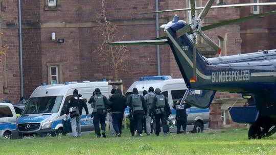 Haftvorführung nach Razzia gegen mutmaßliche Rechtsextreme Haftvorführung nach Razzia gegen mutmaßliche Rechtsextreme