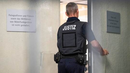 Prozessauftakt gegen mutmaßliche IS-Sympathisanten