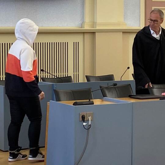 Prozess um totes Baby in Waschmaschine - Mutter vor Gericht