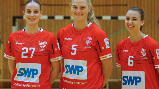 Verstärken das Team der TG 88: Clara Andrae (von links), Noemi Hoefs und Emily Haar. Jürgen Müller