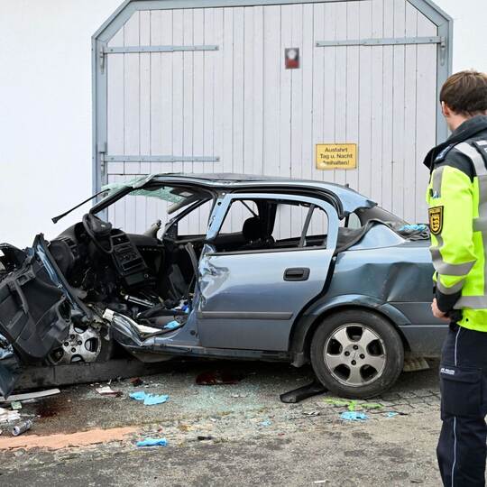 Tödlicher Autounfall in Blochingen