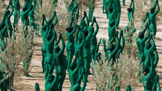 Spencer Tunick mit Kunstinstallation in Andalusien