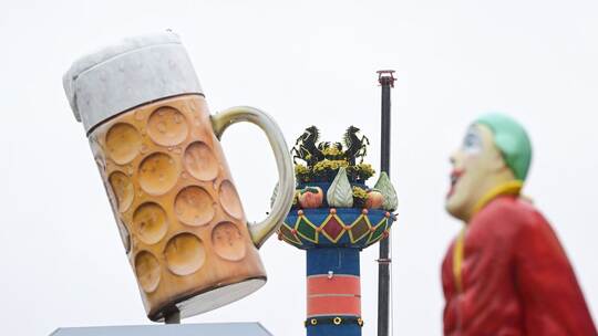 Aufbau Volksfest Cannstatter Wasen