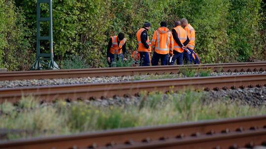 Durchtrennte Kabel beeinträchtigen Zugverkehr Köln - Düsseldorf