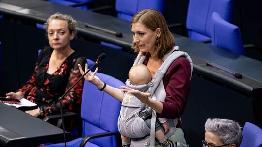 Baby im Bundestag
