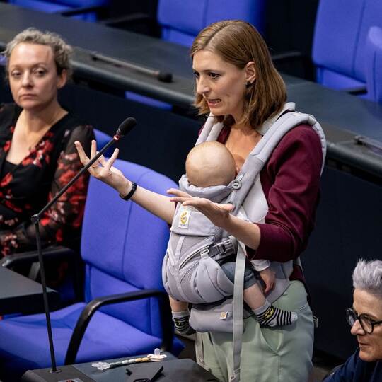 Baby im Bundestag