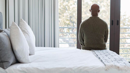 Winterdepressionen: Diese 3 Hormone helfen uns