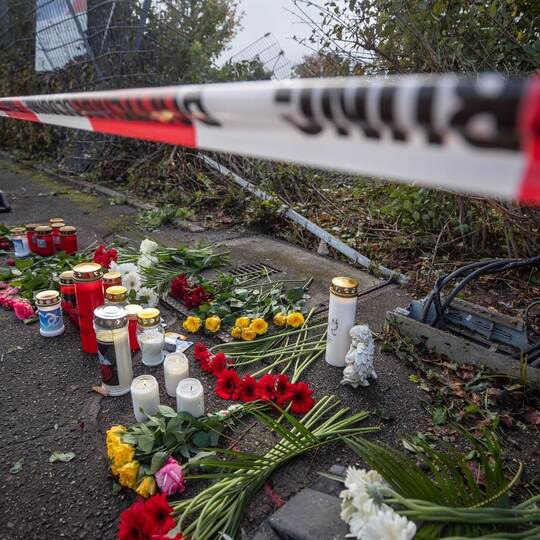 Trauer nach Unfall mit drei Toten