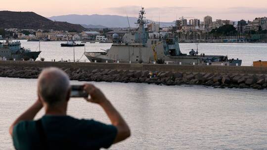 Spanisches Patrouillenschiff soll Gaza Hilfskonvoi unterstützen Spanisches Patrouillenschiff soll Gaza Hilfskonvoi unterstützen