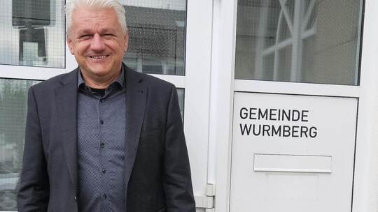 Jörg-Michael Teply ist bereits seit 2009 Bürgermeister der Gemeinde Wurmberg. In der jüngsten Gemeinderatssitzung kündigte er se