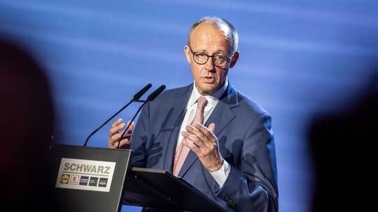 Kanzler Merz beim Schwarz Ecosystem Summit