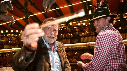 Schwarzenegger im Marstall-Festzelt