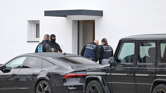 Polizei durchsucht mehrere Objekte in drei Bundesländern