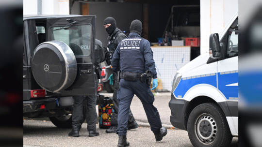 Polizei durchsucht mehrere Objekte in drei Bundesländern