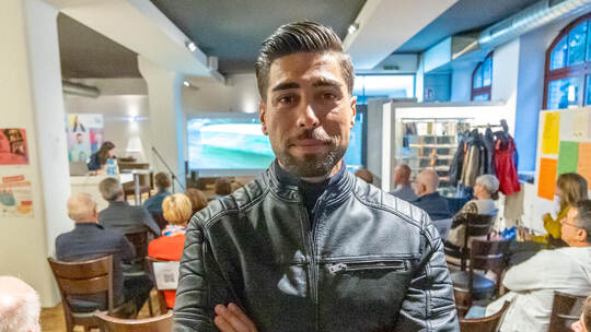 Saeid Fazloula Cafe Carlo