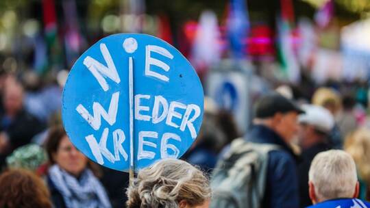 Demonstration von Friedensinitiativen - Stuttgart