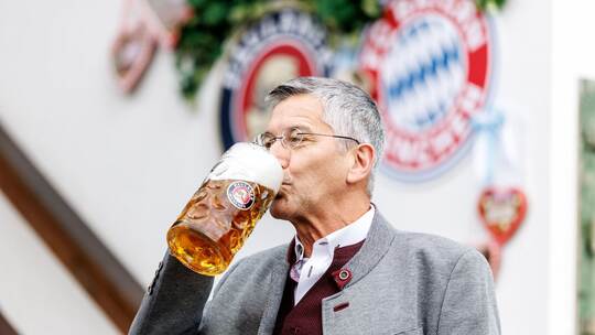 Besuch des FC Bayern München auf dem Oktoberfest