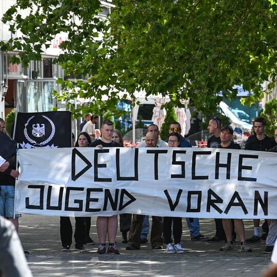 Rechte Gegendemonstration - CSD in Magdeburg