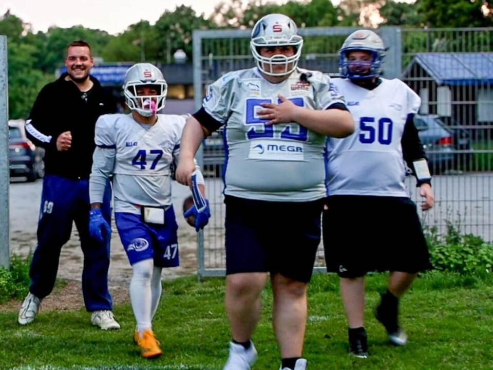 Folge aus dem Oktober: Hier geht es ab für PZ-Taxi-Fahrer Omid Mohseni (Nr.55) beim Training der Pforzheimer Wilddogs. Mit dabei