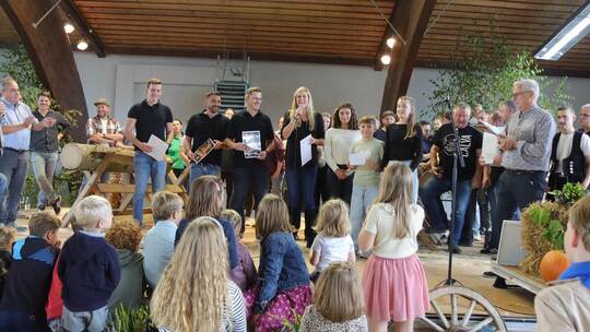 Bürgermeisterin Sabine Wagner dankte allen Mitwirkenden und die tolle Begeisterung die am Wochenende in Hamberg herrschte.