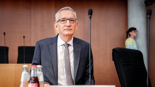 Öffentliche Anhörung der Präsidenten der Nachrichtendienste