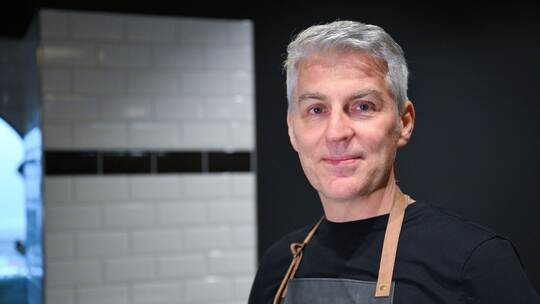 Vegane Fleischerei - Filialleiter Andreas Holz Vegane Fleischerei - Filialleiter Andreas Holz