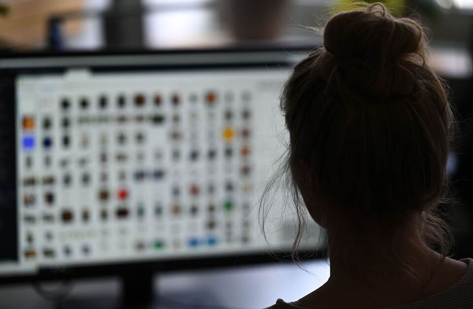 Polizei ermittelt zu Kinderpornografie Polizei ermittelt zu Kinderpornografie