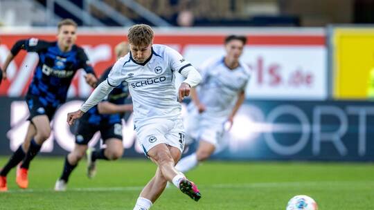 SC Paderborn 07 - DSC Arminia Bielefeld SC Paderborn 07 - DSC Arminia Bielefeld