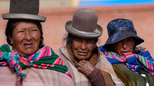 Ende der linken Ära in Bolivien: Paz gewinnt Präsidentenwahl Ende der linken Ära in Bolivien: Paz gewinnt Präsidentenwahl
